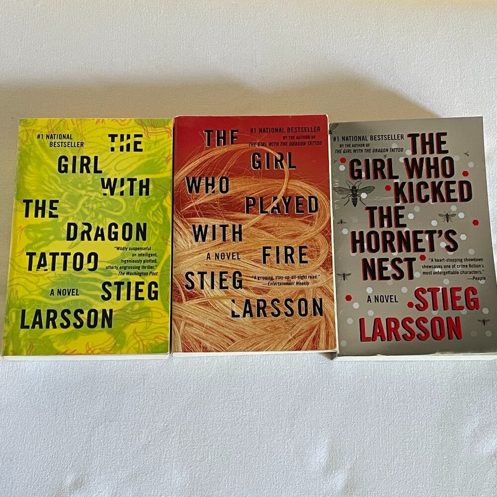 3 Book Set The Girl Who Kicked The Hornets Nest-Played With Fire-Dragon Tattoo